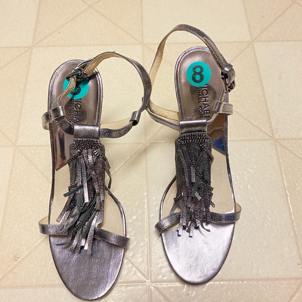 Michael Kors Vienna Chain Fridge Style Heels size 8